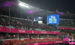 ഗുവാഹത്തിയില് വീണ്ടും മഴ കളിക്കുന്നു; ഐപിഎല്ലിലെ റോയല് പോരാട്ടം വൈകുന്നു; രാജസ്ഥാന് റോയല്സ്- റോയല് ചലഞ്ചേഴ്സ് ബംഗളൂരു മത്സരത്തിന്റെ ടോസ് പോലും ഇടാനായില്ല; ആരാധകര് നിരാശയില് ഗുവാഹത്തിയില് വീണ്ടും മഴ കളിക്കുന്നു; ഐപിഎല്ലിലെ റോയല് പോരാട്ടം വൈകുന്നു; രാജസ്ഥാന് റോയല്സ്- റോയല് ചലഞ്ചേഴ്സ് ബംഗളൂരു മത്സരത്തിന്റെ ടോസ് പോലും ഇടാനായില്ല; ആരാധകര് നിരാശയില്