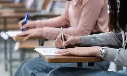 പശ്ചിമേഷ്യന് സംഘര്ഷം: ഗള്ഫിലെ എസ്എസ്എല്സി, പ്ലസ് ടു പരീക്ഷകള് റദ്ദാക്കും; പ്ലസ്ടുക്കാര്ക്ക് ബോണസ് മാര്ക്കും നല്കും പശ്ചിമേഷ്യന് സംഘര്ഷം: ഗള്ഫിലെ എസ്എസ്എല്സി, പ്ലസ് ടു പരീക്ഷകള് റദ്ദാക്കും; പ്ലസ്ടുക്കാര്ക്ക് ബോണസ് മാര്ക്കും നല്കും