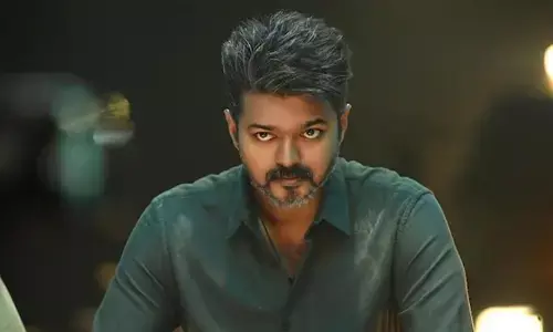 വിജയ് ചിത്രം ജനനായകൻ ചോർന്നു; ഇൻട്രോ സീനും പാട്ടും ഓൺലൈനിൽ; സെൻസർ കുരുക്കിന് പിന്നാലെ ചിത്രത്തിന് പുതിയ വെല്ലുവിളി; ആരാധകർ നിരാശയിൽ