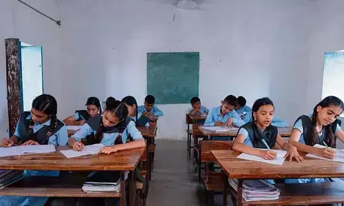 ആറാം ക്ലാസ് മുതല്‍ മൂന്നാം ഭാഷ നിര്‍ബന്ധം; സ്‌കൂളുകള്‍ക്ക് ഏഴ് ദിവസത്തെ സമയപരിധി നല്‍കി സി.ബി.എസ്.ഇ