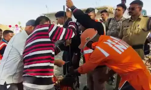 കുരുന്ന് ജീവനെ രക്ഷിക്കാൻ പരമാവധി ശ്രമിച്ചു; പക്ഷെ ദൈവം പ്രാർത്ഥന കേട്ടില്ല; നാടിനെ വേദനയിലാഴ്ത്തി അവന്റെ മടക്കം; കുഴൽക്കിണറിൽ വീണ പിഞ്ചു കുഞ്ഞ് മരിച്ചു