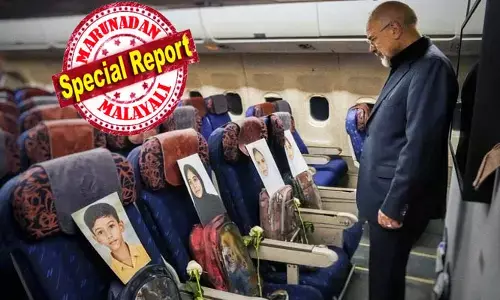 വെടിനിർത്തൽ ചർച്ചകൾക്ക് വേണ്ടി പാക്കിസ്ഥാൻ ലക്ഷ്യമാക്കി കുതിച്ചുയർന്ന വിമാനം; 40,000 അടി ഉയരത്തിൽ യാത്ര ചെയ്യവേ ആ സംഘം കണ്ടത് നെഞ്ച് പിളർക്കുന്ന കാഴ്ച; സീറ്റുകളിൽ പതിപ്പിച്ച നിലയിൽ മിനാബിലെ കുറച്ച് നിഷ്‌കളങ്കമായ കുരുന്ന് മുഖങ്ങൾ; ഒരുനിമിഷം മൗനമായി നിന്ന് ഇറാൻ സ്പീക്കർ; ലോക ശ്രദ്ധ നേടി ചിത്രങ്ങൾ