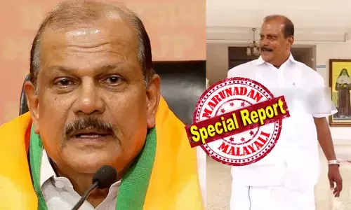 ദീപിക ഇപ്പോള് ഫാരിസ് അബൂബക്കറിന്റെ പത്രം; അവര് എഴുതുന്നത് അവരുടെ വാപ്പയെപ്പറ്റി; പത്രത്തില് വരുന്ന വാര്ത്തകള് എന്നെ ബാധിക്കില്ല; സഭാ മുഖപത്രത്തിനെതിരെ പി.സി ജോര്ജ്; സഭയ്ക്കെതിരെ ഒന്നും പറഞ്ഞിട്ടില്ല, രാഷ്ട്രീയം പറയാന് വന്നതല്ലെന്നും പ്രതികരണം; പാലാ ബിഷപ്പ് ഹൗസില് മാര് പള്ളിക്കാപ്പറമ്പിലിനെ സന്ദര്ശിച്ച് മടക്കം ദീപിക ഇപ്പോള് ഫാരിസ് അബൂബക്കറിന്റെ പത്രം; അവര് എഴുതുന്നത് അവരുടെ വാപ്പയെപ്പറ്റി; പത്രത്തില് വരുന്ന വാര്ത്തകള് എന്നെ ബാധിക്കില്ല; സഭാ മുഖപത്രത്തിനെതിരെ പി.സി ജോര്ജ്; സഭയ്ക്കെതിരെ ഒന്നും പറഞ്ഞിട്ടില്ല, രാഷ്ട്രീയം പറയാന് വന്നതല്ലെന്നും പ്രതികരണം; പാലാ ബിഷപ്പ് ഹൗസില് മാര് പള്ളിക്കാപ്പറമ്പിലിനെ സന്ദര്ശിച്ച് മടക്കം