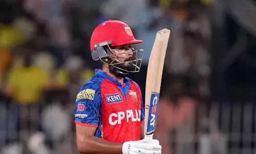 അടിക്ക് തിരിച്ചടി; ഓപ്പണർമാർക്ക് അർധ സെഞ്ചുറി; തകർത്തടിച്ച് ശ്രേയസും; ഹൈദരാബാദ് ഉയർത്തിയ 220 റൺസ് വിജയലക്ഷ്യം അനായാസം മറികടന്ന് പഞ്ചാബ്; ജയം ഏഴ് പന്ത് ബാക്കി നിൽക്കേ