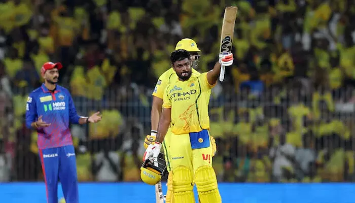 ഐപിഎല്ലിൽ അപൂർവ്വ സെഞ്ചുറി നേട്ടവുമായി മലയാളി താരം; രാഹുലിന്റെ റെക്കോർഡിനൊപ്പമെത്തി സഞ്ജു സാംസൺ ഐപിഎല്ലിൽ അപൂർവ്വ സെഞ്ചുറി നേട്ടവുമായി മലയാളി താരം; രാഹുലിന്റെ റെക്കോർഡിനൊപ്പമെത്തി സഞ്ജു സാംസൺ