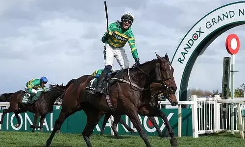 കുതിരപ്പന്തയം നിരോധിക്കണമെന്ന ആവശ്യം കേവലം വിഢിത്തം; നിരോധനം സര്‍ക്കാര്‍ ഖജനാവിന് ഉണ്ടാക്കുന്നത് ലക്ഷങ്ങളുടെ നഷ്ടം