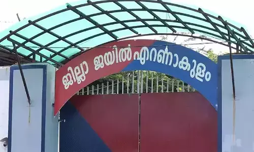 കാക്കനാട് വനിതാ ജയിലില്‍ ഭക്ഷണം വിളമ്പുന്നതിനെ ചൊല്ലി തര്‍ക്കം; സഹ തടവുകാരിയെ മര്‍ദിച്ച കെനിയന്‍ സ്വദേശിനിക്കെതിരേ കേസ്