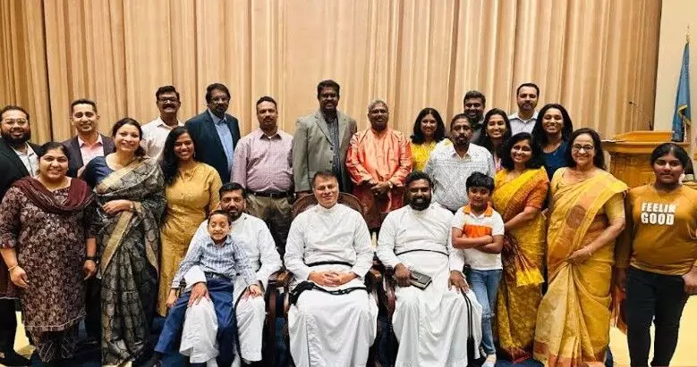 മനു അച്ചനും സുഗു അച്ചനും ഡാളസ് സെന്റ് പോള്സ് മാര്ത്തോമ ഇടവക യാത്രയയപ്പ് നല്കി മനു അച്ചനും സുഗു അച്ചനും ഡാളസ് സെന്റ് പോള്സ് മാര്ത്തോമ ഇടവക യാത്രയയപ്പ് നല്കി