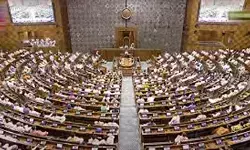 വനിത സംവരണ ഭേദഗതി ബില്ലുമായി കേന്ദ്രസര്ക്കാര് മുന്നോട്ട്; എംപിമാര്ക്ക് വിപ്പ് നല്കി കോണ്ഗ്രസ് വനിത സംവരണ ഭേദഗതി ബില്ലുമായി കേന്ദ്രസര്ക്കാര് മുന്നോട്ട്; എംപിമാര്ക്ക് വിപ്പ് നല്കി കോണ്ഗ്രസ്