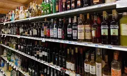 എംസിബിയും ഹണിബീയും ജവാനും എവിടെ?; ബെവ്കോയിൽ ജനപ്രിയ ബ്രാൻഡുകളില്ല; മദ്യക്ഷാമം രൂക്ഷം, റാക്കുകളിൽ വിലകൂടിയ ഇനങ്ങൾ മാത്രം എംസിബിയും ഹണിബീയും ജവാനും എവിടെ?; ബെവ്കോയിൽ ജനപ്രിയ ബ്രാൻഡുകളില്ല; മദ്യക്ഷാമം രൂക്ഷം, റാക്കുകളിൽ വിലകൂടിയ ഇനങ്ങൾ മാത്രം