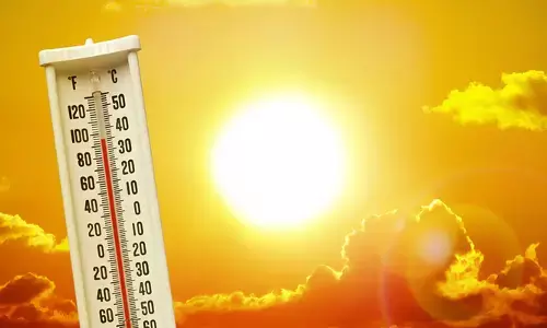 അടുത്ത പത്ത് ദിവസം ചൂട് കൂടും; കേരളം കടന്നു പോകുന്നത് കഠിനമായ വേനലിലൂടെ