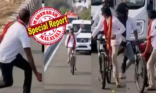 ഇങ്ങനെ പേടിക്കാതെടാ...ഓടിക്കോഡാ..നത്തെ! കന്യാകുമാരി മക്കളെ നേരിൽ കണ്ടതും ഒരു സൈക്കിളും കൊണ്ട് ഇറങ്ങിയ ജനനായകൻ; ഒന്നും നോക്കാതെ സ്പീഡിൽ ചവിട്ടിയതും ആവേശത്തിലായി ആരാധകരും; ഓടിച്ച് പാതി ദൂരമെത്തിയതും റോഡ് വശത്ത് നിന്ന ഒരാളുടെ പ്രവർത്തി; എല്ലാം കണ്ട് ഭയന്നോടി അണ്ണൻ; ട്രോളി കൊന്ന് സോഷ്യൽ മീഡിയ; രക്ഷകന് പറ്റിയത്