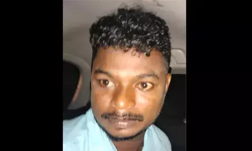 യുവതിയുടെ മാല പൊട്ടിച്ച് കടന്ന പ്രതി അറസ്റ്റില് യുവതിയുടെ മാല പൊട്ടിച്ച് കടന്ന പ്രതി അറസ്റ്റില്