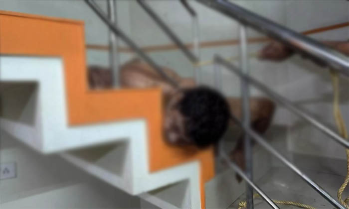 സ്റ്റെയര്‍കേസ് കൈവരിയില്‍ തല കുടുങ്ങി; അഗ്‌നിശമന സേന രക്ഷിച്ചു