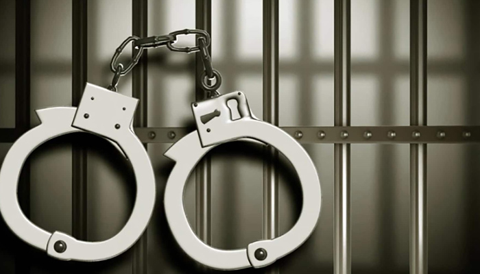 തൊടുപുഴയില്‍ ഹഷീഷ് ഓയിലും എംഡിഎംഎയുമായി മൂന്നു യുവാക്കള്‍ അറസ്റ്റില്‍; പിടിയിലായത് ലഹരിവസ്തുക്കള്‍ വില്‍ക്കാന്‍ ശ്രമിക്കുന്നതിനിടെ