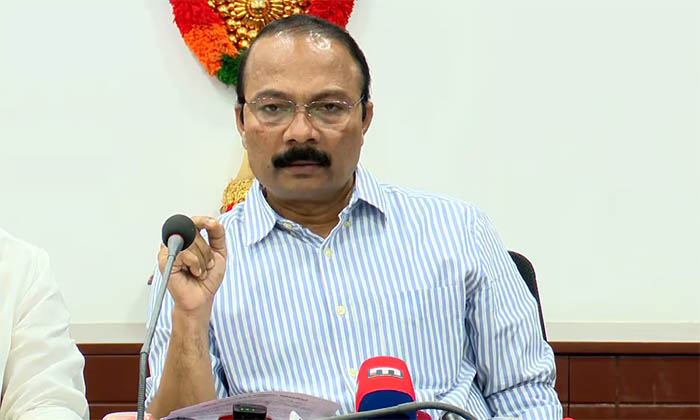 തിരുവിതാംകൂര്‍ ദേവസ്വം ബോര്‍ഡ് മുഖ്യമന്ത്രിയുടെ ദുരിതാശ്വാസ നിധിയിലേക്ക് ഒരു കോടി രൂപ നല്‍കും: പി എസ് പ്രശാന്ത്