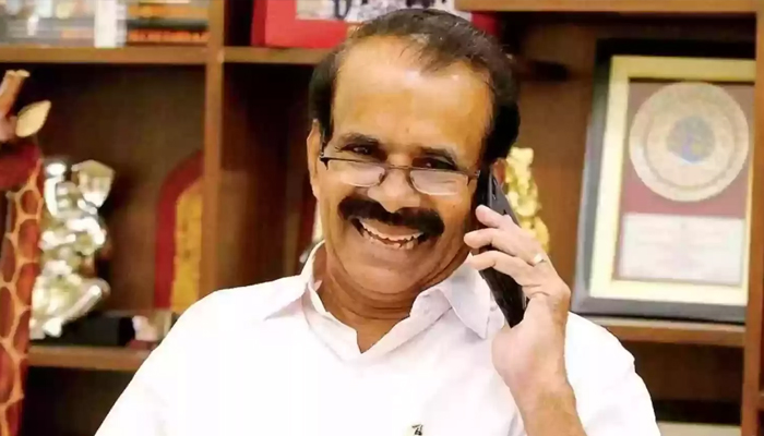 മുകേഷിന്റെ രാജിയാവശ്യപ്പെട്ട് പ്രതിഷേധം കടുക്കുന്നു; കൊല്ലത്ത് യൂത്ത് കോണ്‍ഗ്രസ് മാര്‍ച്ചില്‍ സംഘര്‍ഷം; ഏറ്റുമുട്ടലില്‍ നിരവധി പേര്‍ക്ക് പരിക്ക്