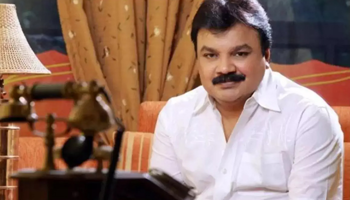 ലൈംഗികാരോപണ പരാതി: ഇരിങ്ങാലക്കുട നഗരസഭ ശുചിത്വ മിഷന്‍ അംബാസിഡര്‍ പദവി ഒഴിഞ്ഞ് ഇടവേള ബാബു