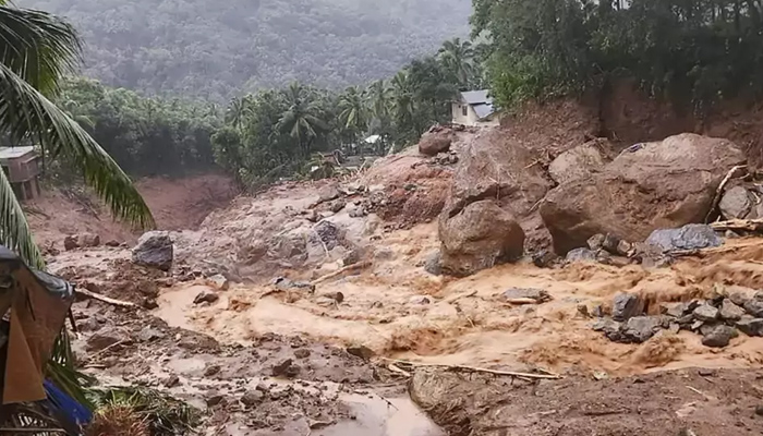 വയനാട് ദുരന്തം; ആയിരം ചതുരശ്ര അടിയില്‍ ഒറ്റനില വീട് നിര്‍മ്മിച്ചു നല്‍കും; വീടുകളുടെ ഗുണനിലവാരം ഉറപ്പുവരുത്തും: ജീവനോപാധി ഉറപ്പാക്കും