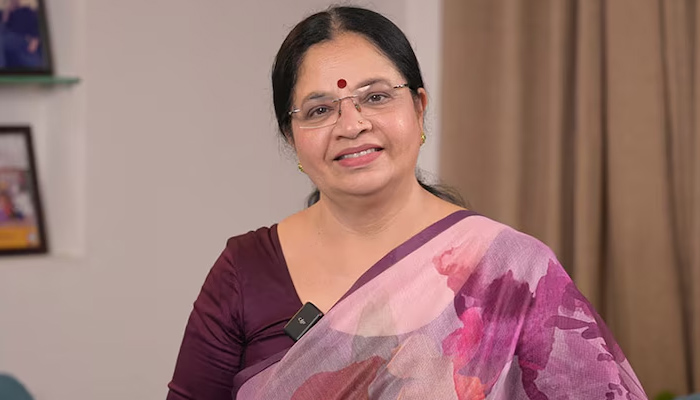 അമ്മ ഭരണസമിതി പിരിച്ചുവിട്ടത് ഉചിതമായ തീരുമാനം; പുതിയ ഭാരവാഹികള്‍ അമ്പത് ശതമാനം സ്ത്രീകള്‍ ആകണമെന്ന് ഭാഗ്യലക്ഷ്മി