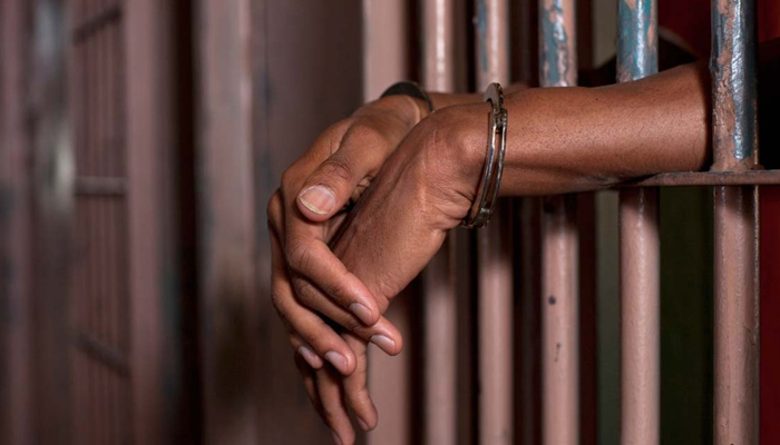 സംശയത്തിന്റെ പേരില്‍ ഭാര്യയെ പെട്രോള്‍ ഒഴിച്ചു തീകൊളുത്തി കൊലപ്പെടുത്തിയ കേസ്; ഭര്‍ത്താവിന് ജീവപര്യന്തം തടവും 2.60 ലക്ഷം രൂപ പിഴയും