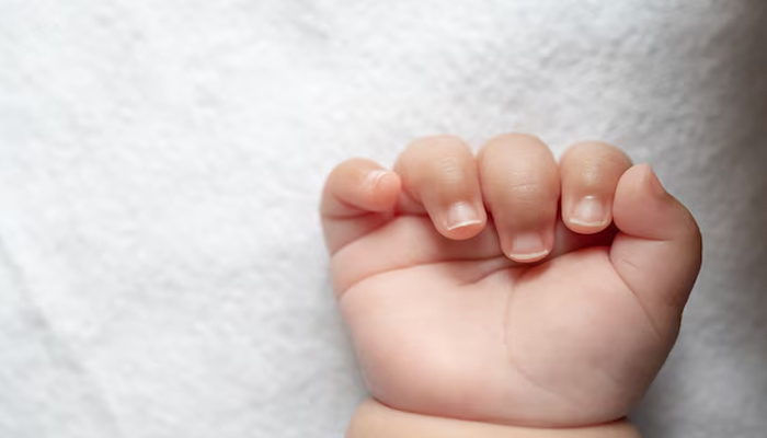 പെറ്റവയര്‍ കുത്തി നോവിച്ചു; ജനിച്ചപ്പോള്‍ കുറ്റിക്കാട്ടില്‍ ഉപേക്ഷച്ച ചോരക്കുഞ്ഞിനെ രണ്ടാം വയസ്സില്‍ ഏറ്റുവാങ്ങി അമ്മ