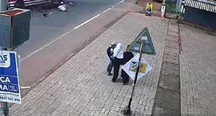 കൂത്തുപറമ്പില്‍ സ്വകാര്യബസ് ഇടിച്ചുസ്‌കൂട്ടര്‍ യാത്രക്കാരന്‍ മരിച്ചു; അപകടത്തിന്റെ സി.സി.ടി.വി ദൃശ്യം പൊലിസിന് ലഭിച്ചു